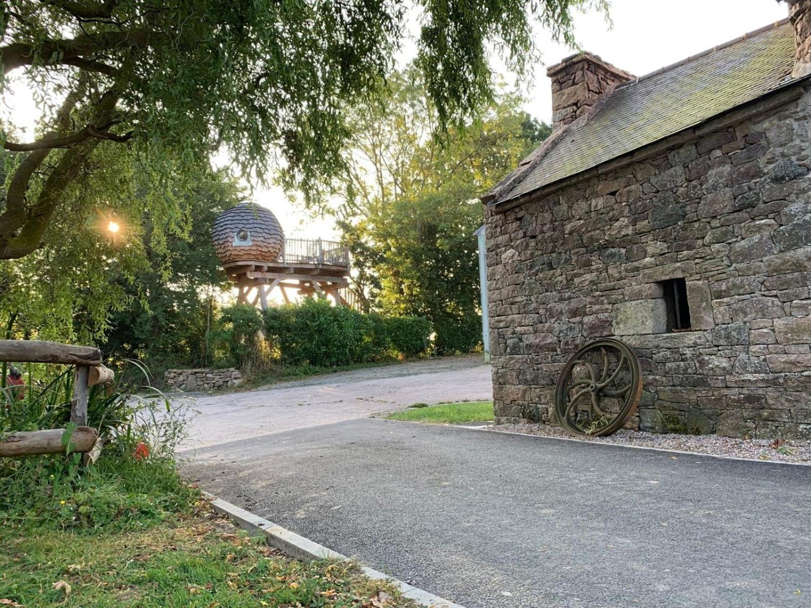 La Ville Es Renais - Ferme Et Maison D'Hotes Insolite Erquy Exteriér fotografie